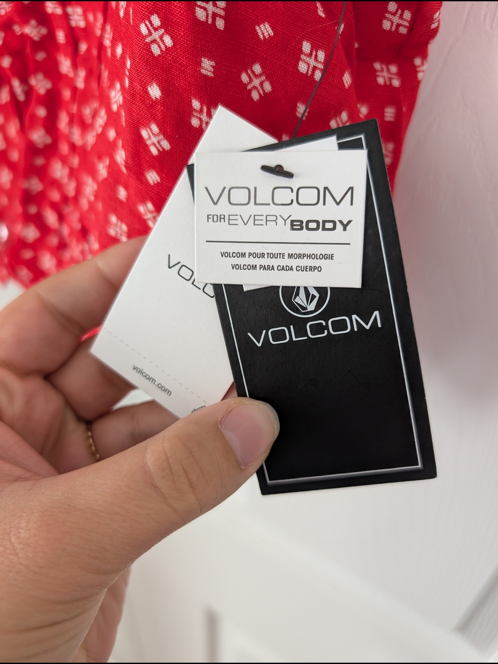 Volcom Red Button-Front Crop Cami - Picture 6 of 7